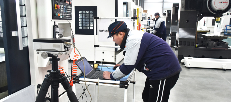 O que é uma máquina de trituração CNC?