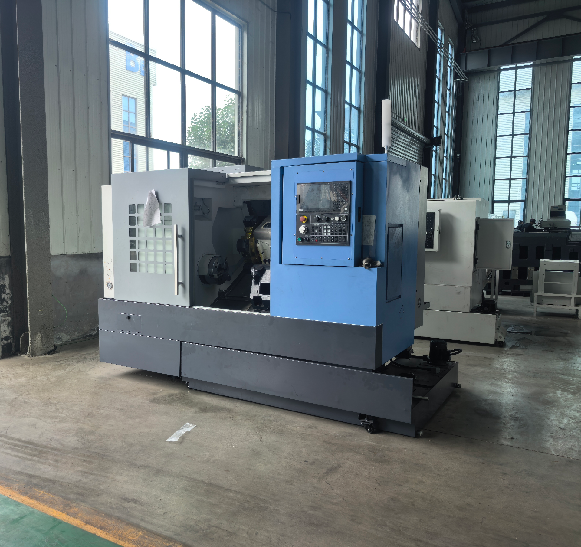 Torno CNC de leito inclinado TCK6050