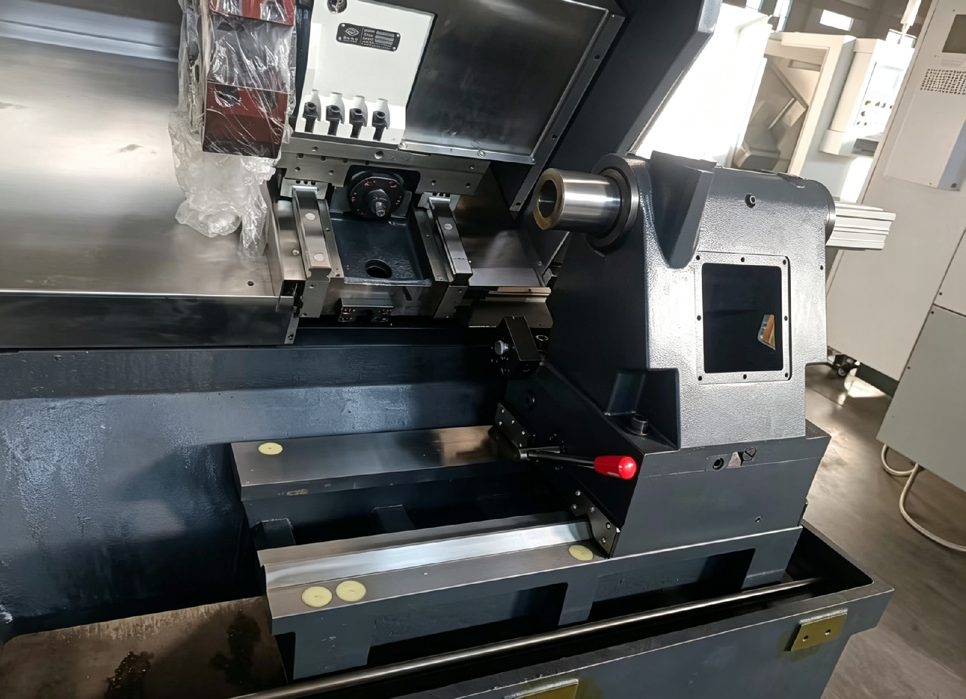 Torno CNC de leito inclinado TCK50
