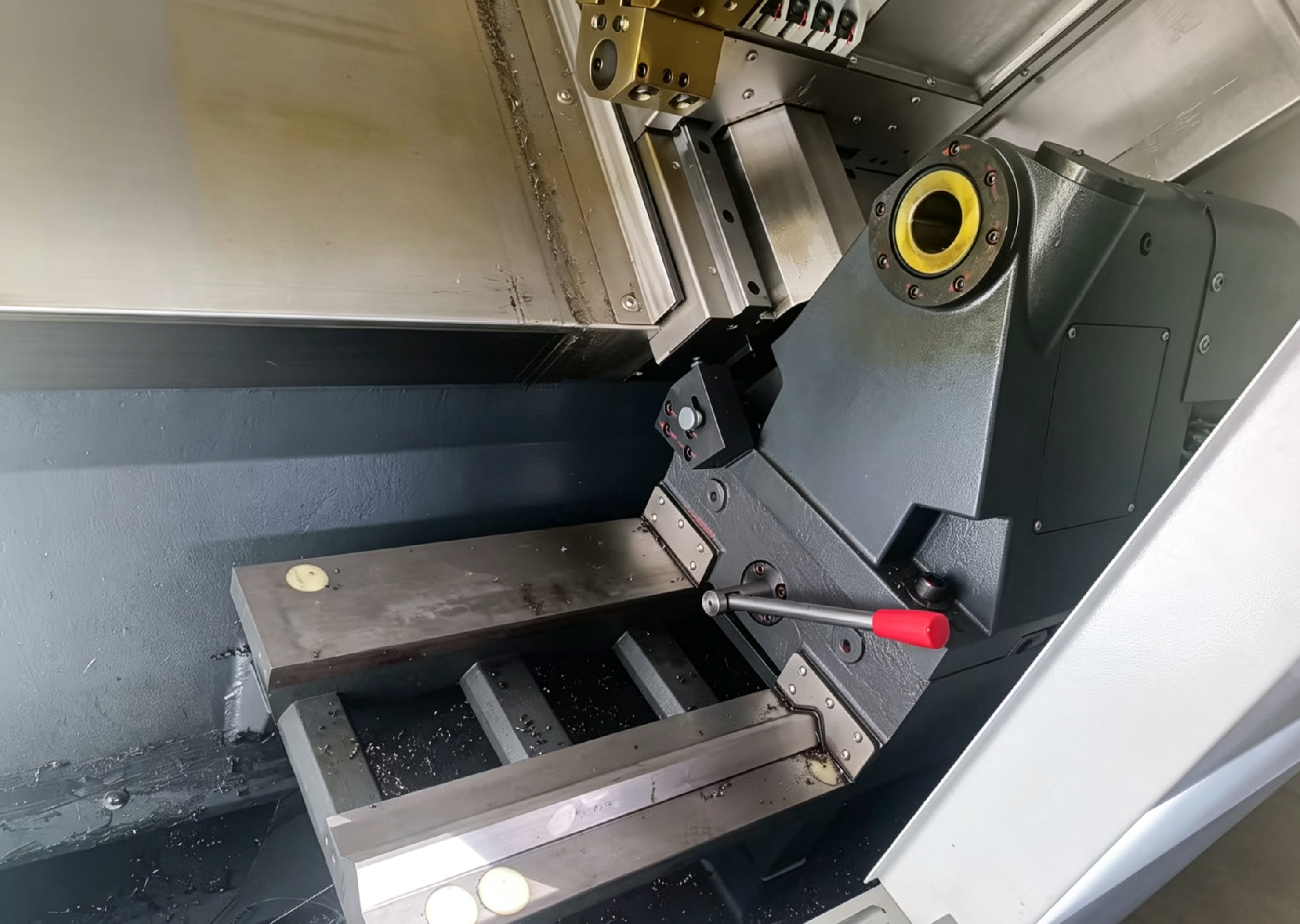 Torno CNC de leito inclinado TCK50