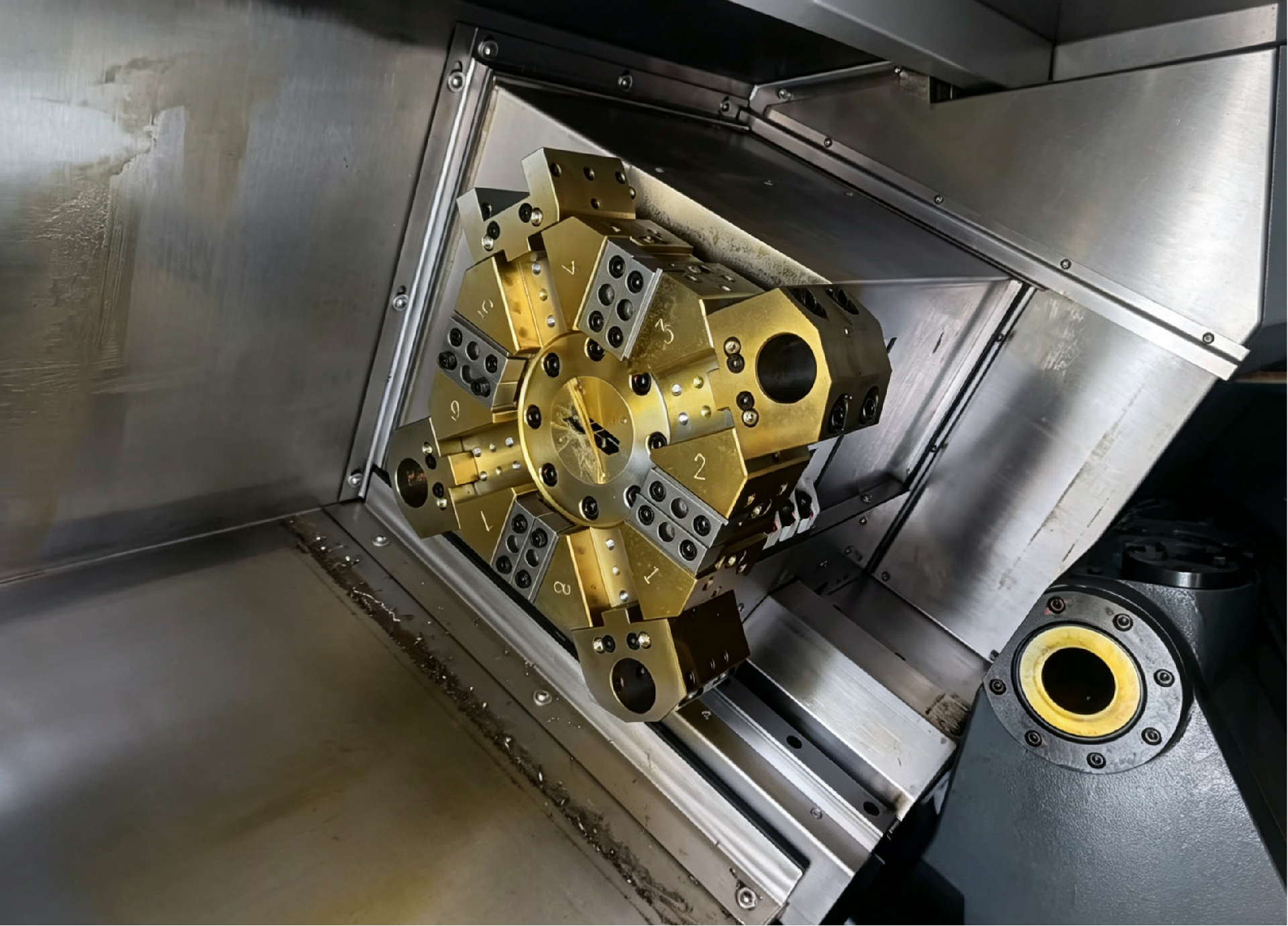Torno CNC de leito inclinado TCK50