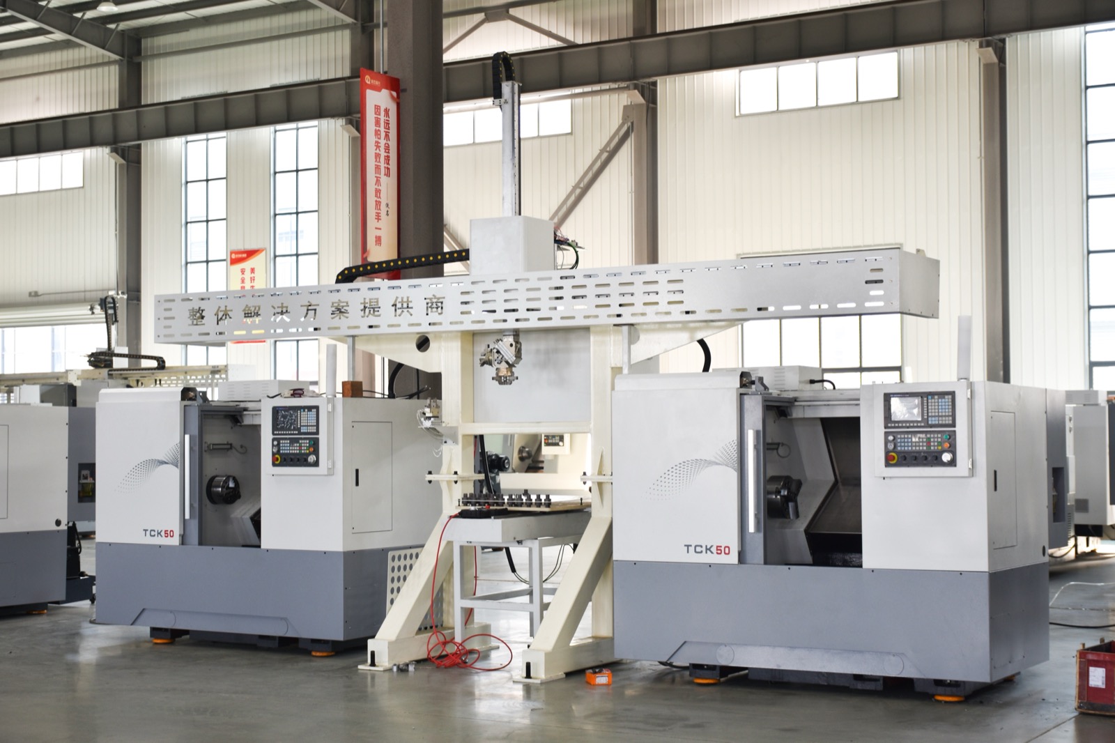 Multi-machine CNC gantry automation line